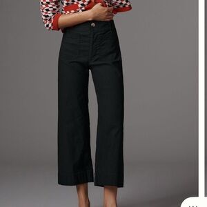 The Colette Magic Fabric Crop
Wide-Leg Pants by Maeve
